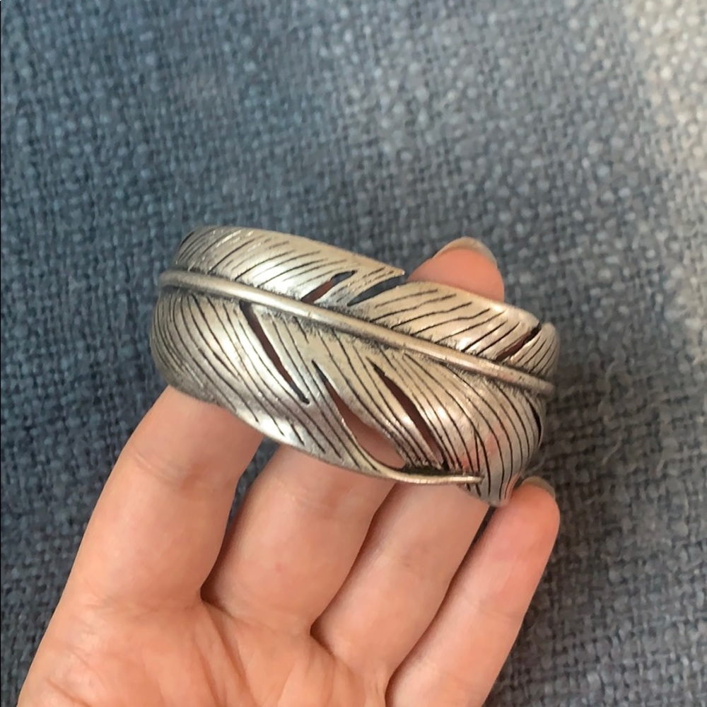 Fossil feather cuff - Picture 2 of 4
